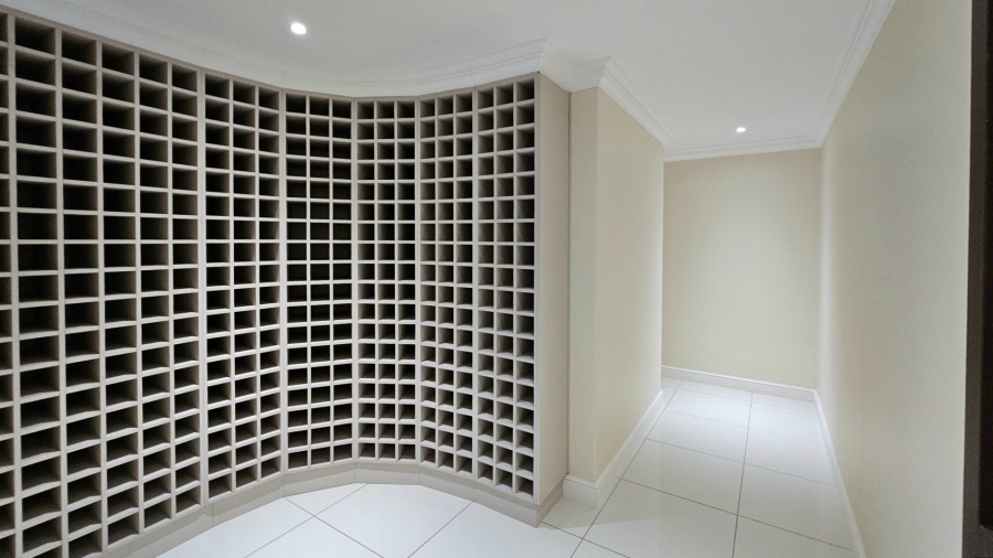 5 Bedroom Property for Sale in Kiepersol Free State